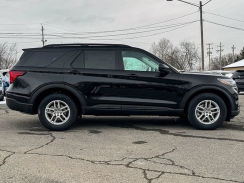 New 2026 Ford Explorer Active AWD/4WD image 2