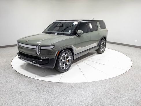 Used 2023 Rivian R1S Launch Edition AWD/4WD image 37