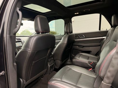 Used 2019 Ford Explorer Sport w/ Equipment Group 401A AWD/4WD image 20