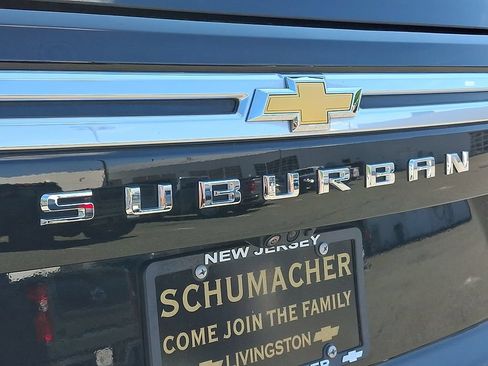 Certified 2024 Chevrolet Suburban High Country AWD/4WD image 30