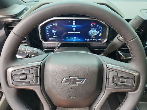 Used 2026 Chevrolet Silverado 2500 ZR2 AWD/4WD image 21