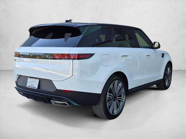 New 2027 Land Rover Range Rover Sport SE AWD/4WD image 2