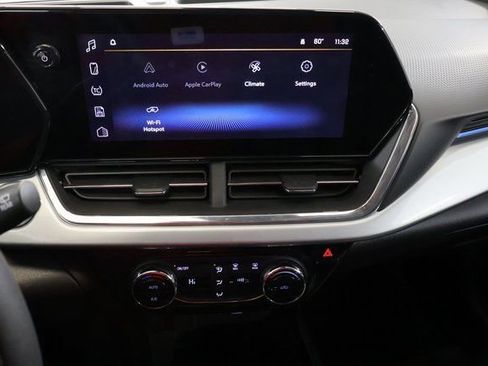 New 2025 Chevrolet Trax LT image 16