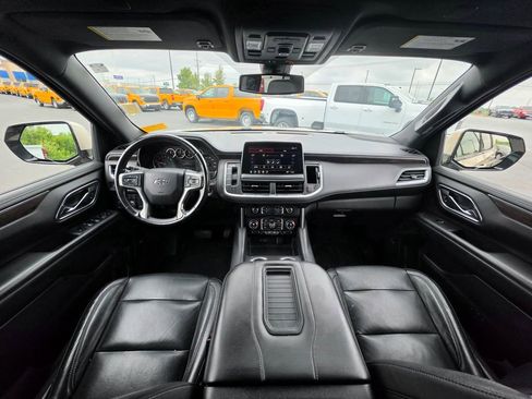Used 2021 Chevrolet Tahoe Z71 w/ Z71 Signature Package AWD/4WD image 21