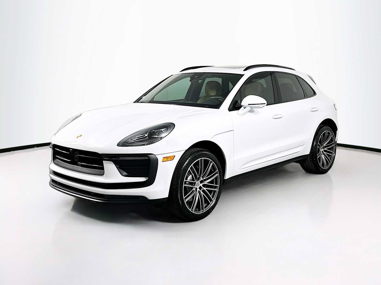 Used 2026 Porsche Macan AWD/4WD image 1