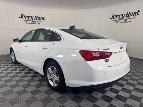 Used 2023 Chevrolet Malibu LS w/ Driver Confidence Package FWD image 9