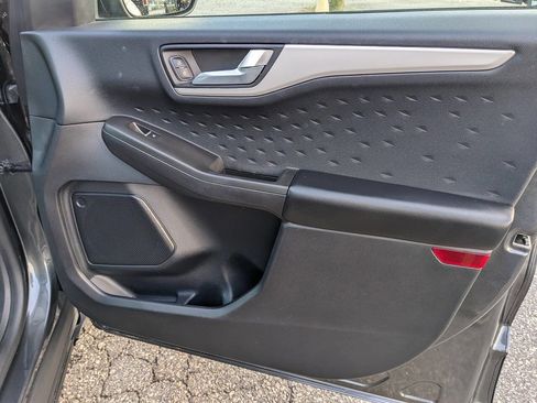 Used 2020 Ford Escape SEL image 24