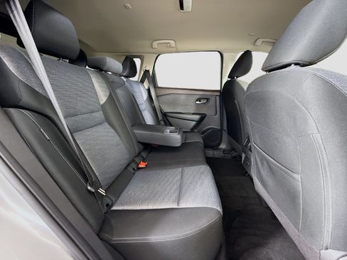 Used 2023 Nissan Rogue SV FWD image 29