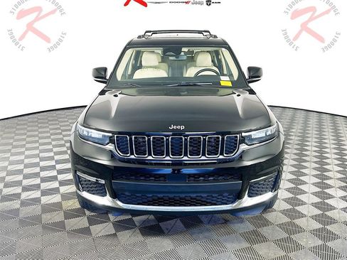 Used 2021 Jeep Grand Cherokee L Limited image 2