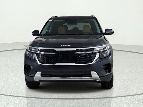 Used 2025 Kia Seltos EX w/ EX Sunroof Package AWD/4WD image 2
