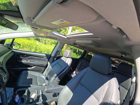 Used 2023 Honda Odyssey Touring image 9