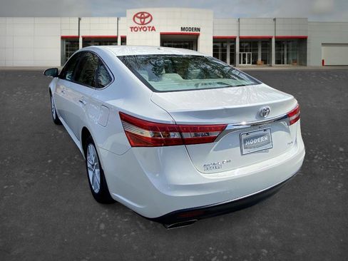 Used 2015 Toyota Avalon XLE image 6