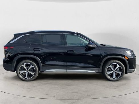 Used 2026 Volkswagen Tiguan SE w/ Panoramic Sunroof Package AWD/4WD image 4
