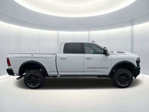 New 2026 RAM 2500 4x4 Crew Cab image 3