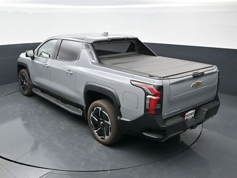 New 2026 Chevrolet Silverado EV LT AWD/4WD image 29