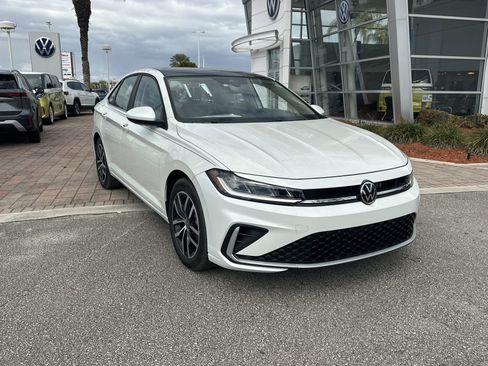 New 2026 Volkswagen Jetta SE image 4