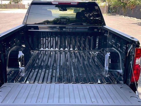 Used 2025 Chevrolet Silverado 1500 Custom AWD/4WD image 4