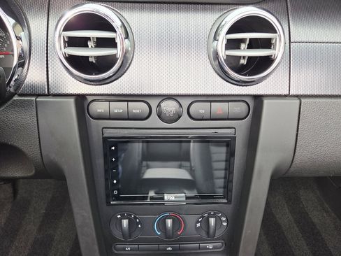 Used 2006 Ford Mustang GT image 27