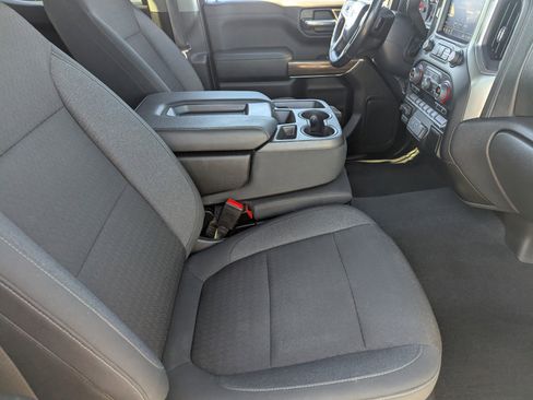 Used 2021 Chevrolet Silverado 1500 RST image 12