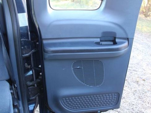 Used 2001 Ford F350 XLT image 20