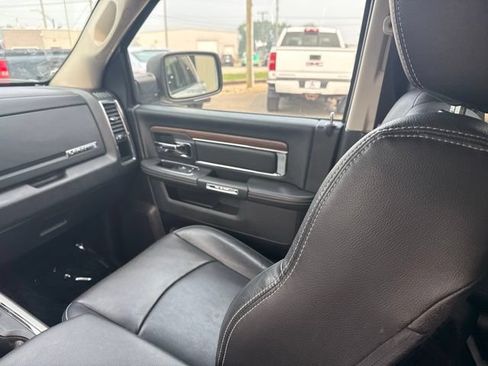 Used 2017 RAM 1500 Laramie AWD/4WD image 15