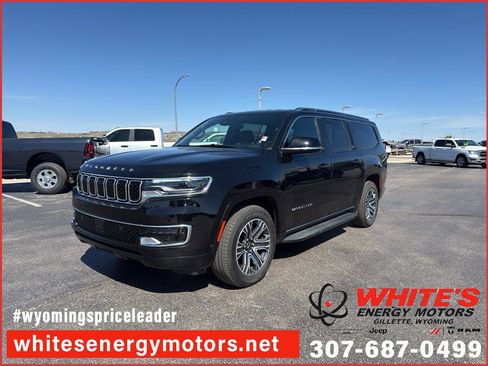 Used 2025 Jeep Wagoneer L 4WD image 1