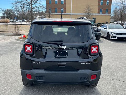 Used 2019 Jeep Renegade Sport w/ Sport Appearance Group image 7