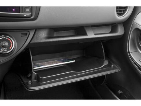 Used 2015 Toyota Yaris LE image 18