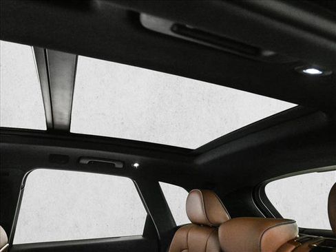 Certified 2025 Audi Q5 e Premium Plus w/ Premium Plus Package image 20