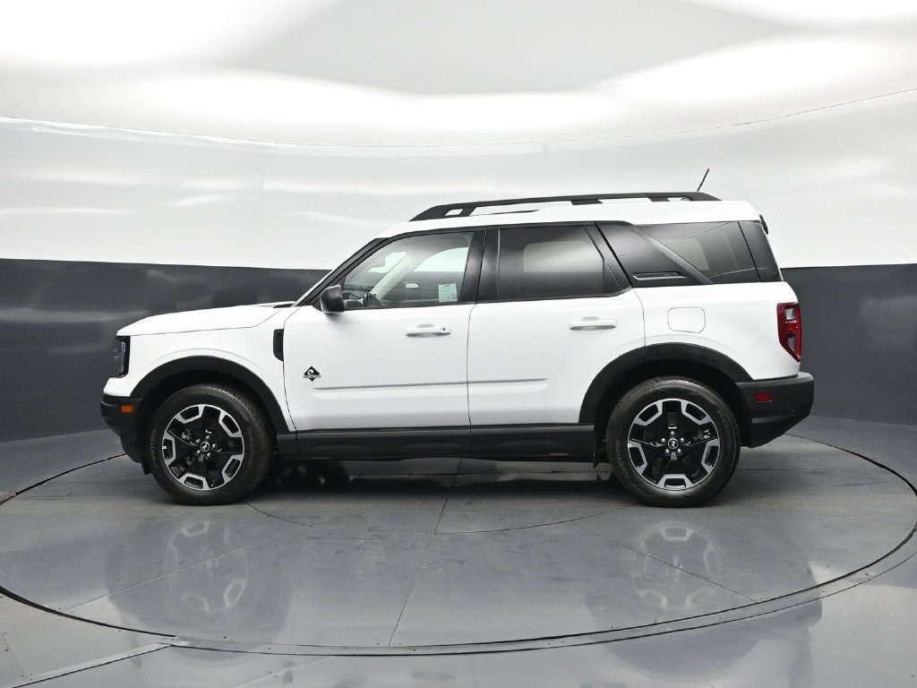 Certified 2023 Ford Bronco Sport Outer Banks w/ Tech Package AWD/4WD image 27