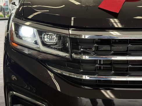 Used 2021 Volkswagen Atlas Cross Sport SEL Premium R-Line w/ Cross Sport MDO Package AWD/4WD image 6
