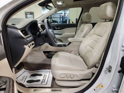 Certified 2023 GMC Acadia Denali w/ Denali Ultimate Package image 10