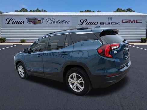 Certified 2024 GMC Terrain SLE w/ Driver Convenience Package FWD image 6