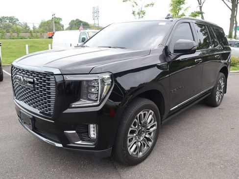 Used 2023 GMC Yukon Denali Ultimate AWD/4WD image 8
