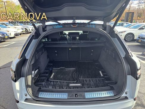 Used 2024 Land Rover Range Rover Velar Dynamic SE image 18