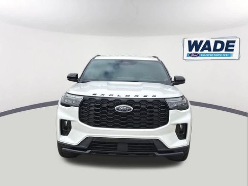 New 2026 Ford Explorer ST-Line w/ ST-Line Street Pack RWD image 2