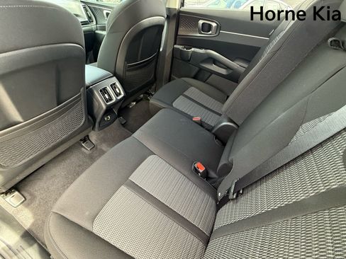 New 2025 Kia Sorento LX image 20