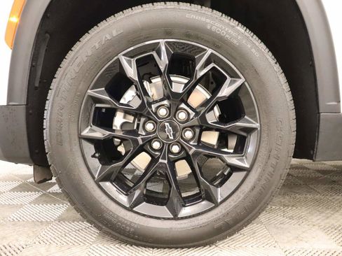 Used 2025 Chevrolet Traverse LT w/ Midnight/Sport Edition AWD/4WD image 6