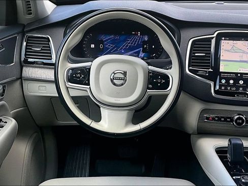 Used 2025 Volvo XC90 B6 Plus w/ Protection Package Premier AWD/4WD image 7