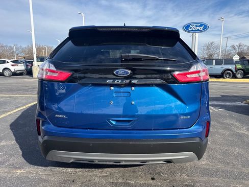 Used 2024 Ford Edge SEL w/ Convenience Package image 8