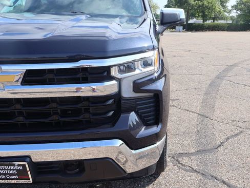 Used 2023 Chevrolet Silverado 1500 LT AWD/4WD image 13