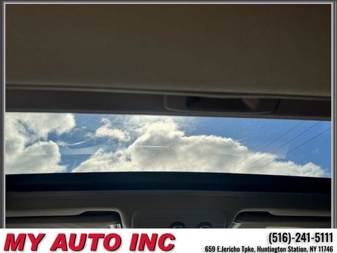 Used 2011 Nissan Pathfinder LE w/ Navigation Pkg AWD/4WD image 15