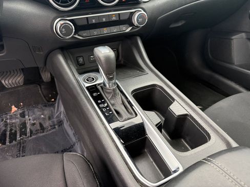 Used 2024 Nissan Sentra SV image 40