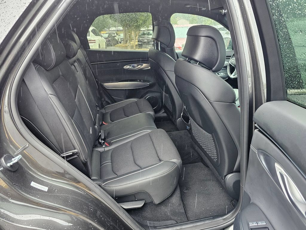 Certified 2025 Genesis GV70 3.5T Sport AWD/4WD image 27