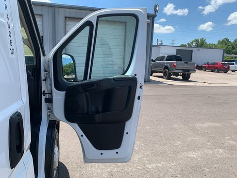 Used 2023 RAM ProMaster 2500 FWD image 31