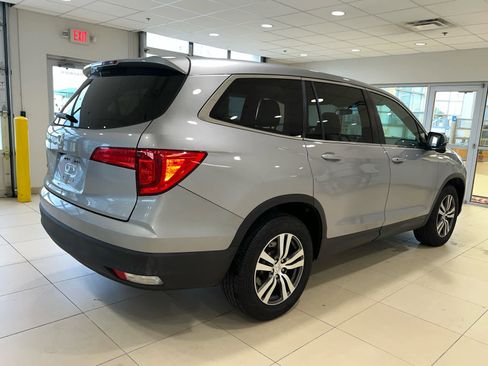 Used 2016 Honda Pilot EX image 10