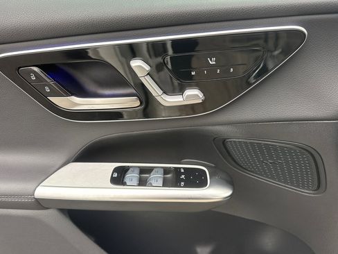 Certified 2025 Mercedes-Benz GLC 300 4MATIC image 11