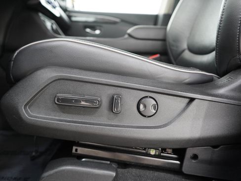 Used 2023 Honda Pilot Touring image 23