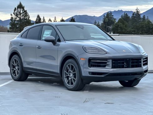 New 2026 Porsche Cayenne Coupe AWD/4WD image 10