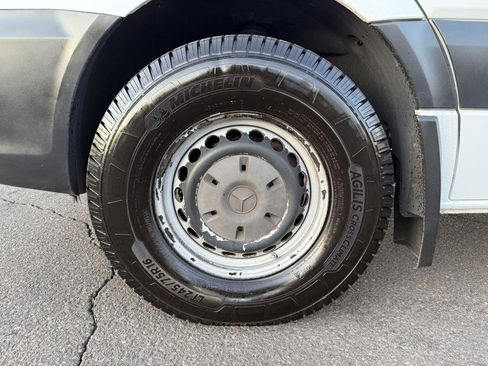 Used 2018 Mercedes-Benz Sprinter 2500 image 30